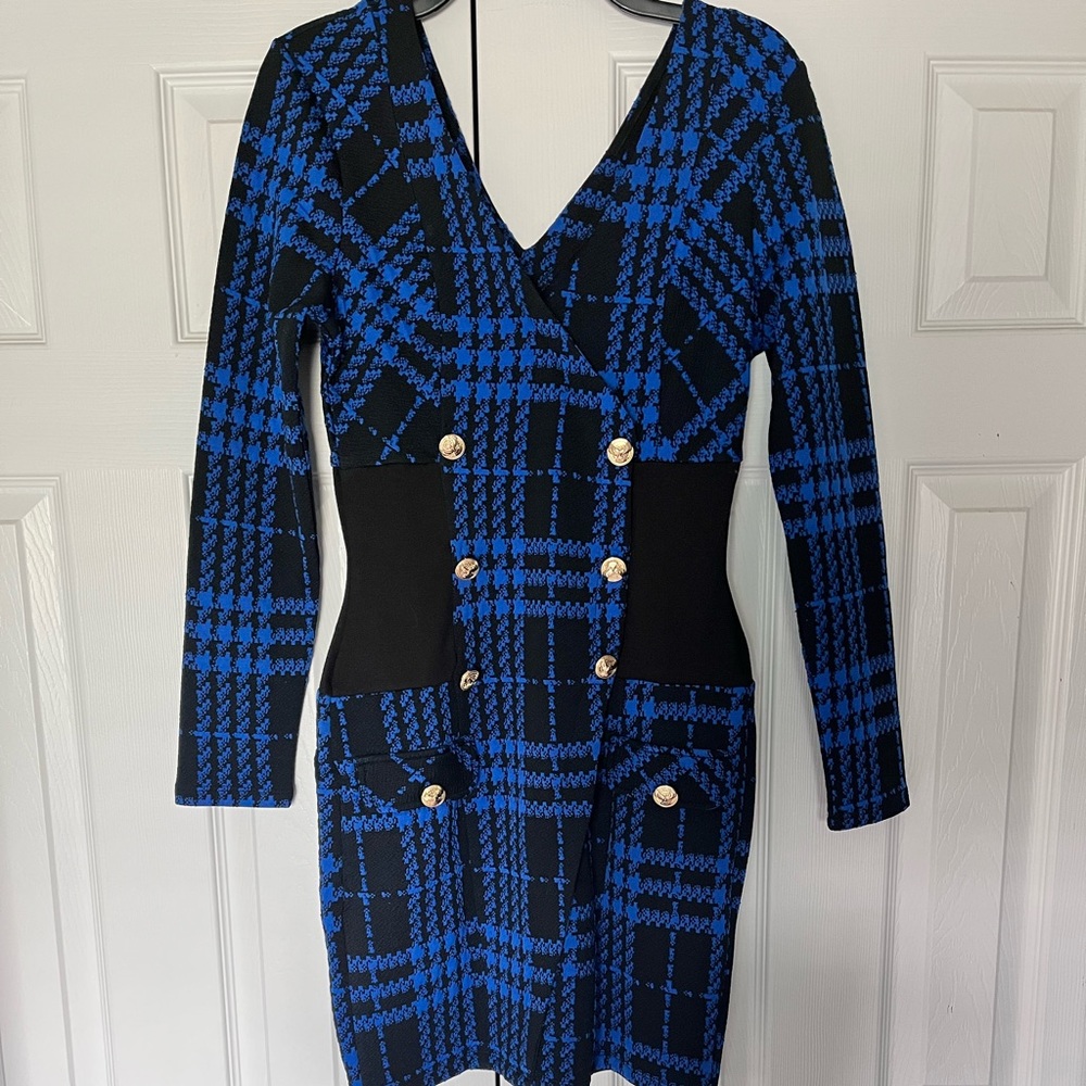 Long sleeve stretchy dress